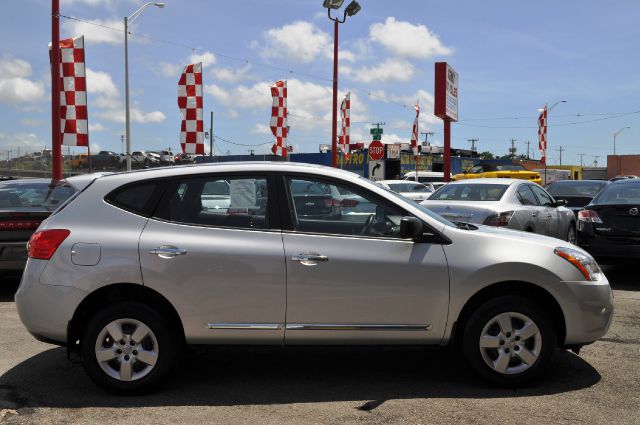 2013 Nissan Rogue Touring / AWD