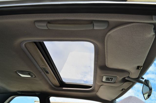 1992 Nissan Sentra Crew Cab Standard Box 4-wheel Drive SLE