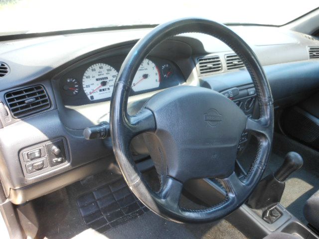 1998 Nissan Sentra SE