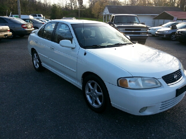2000 Nissan Sentra SE