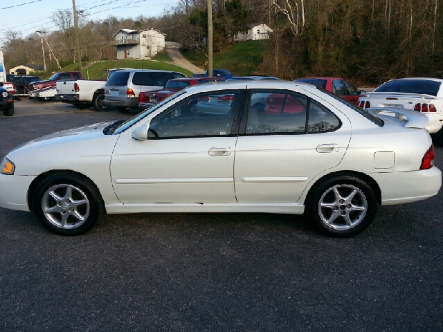 2000 Nissan Sentra SE