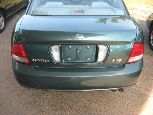 2000 Nissan Sentra SE