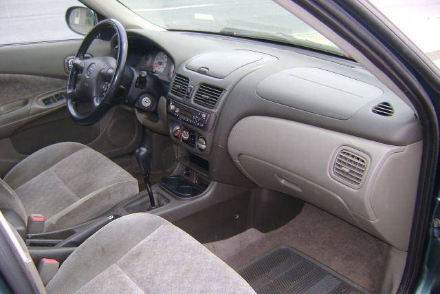 2000 Nissan Sentra SE
