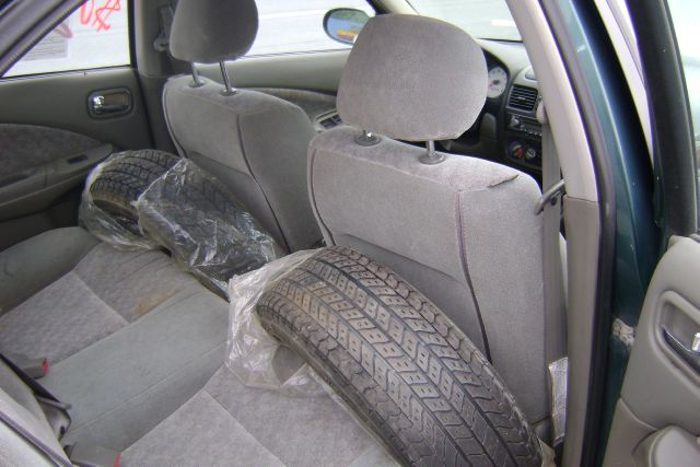 2000 Nissan Sentra SE