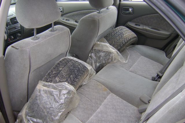 2000 Nissan Sentra SE