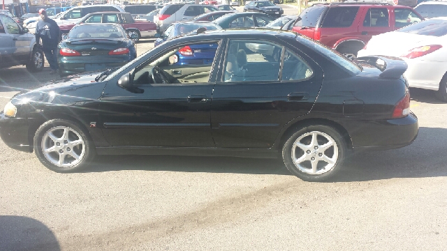 2002 Nissan Sentra Crew Cab Standard Box 4-wheel Drive SLE