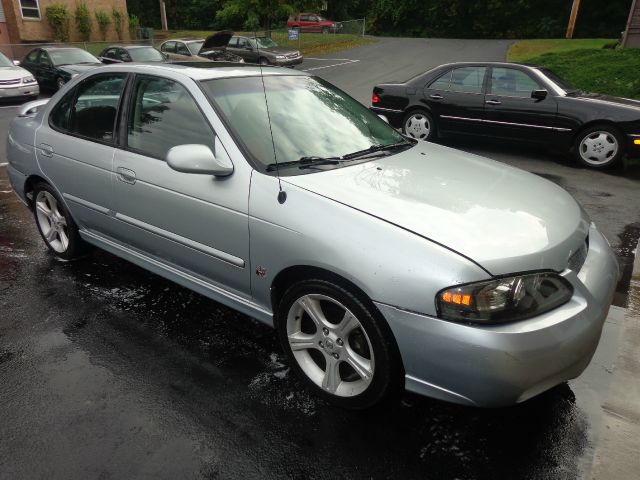 2002 Nissan Sentra Crew Cab Standard Box 4-wheel Drive SLE