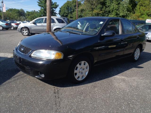 2002 Nissan Sentra 4dr Sdn I4 Manual LE (natl) Sedan