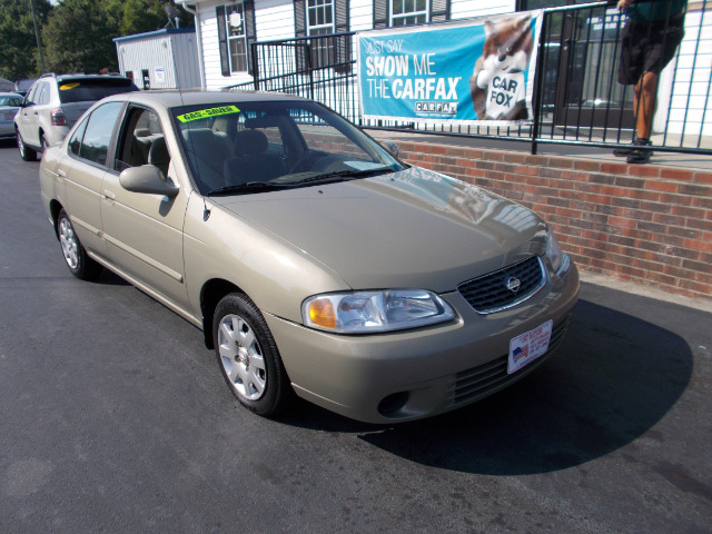 2002 Nissan Sentra LS Silverado 4x2