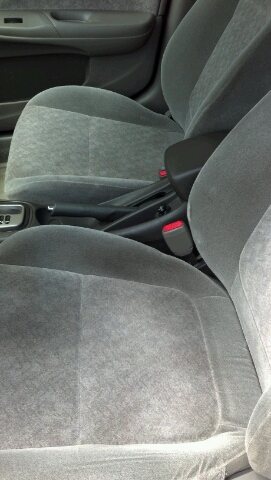 2002 Nissan Sentra 4dr Sdn I4 Manual LE (natl) Sedan