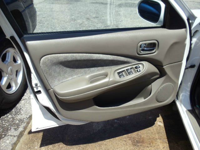 2003 Nissan Sentra 4dr Sdn CVT LE Anniversary Edition FWD Sedan