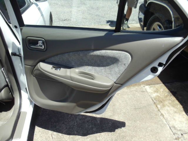 2003 Nissan Sentra 4dr Sdn CVT LE Anniversary Edition FWD Sedan