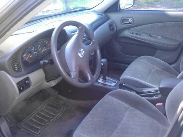 2003 Nissan Sentra 4dr Sdn I4 Manual LE (natl) Sedan