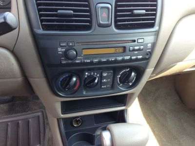 2004 Nissan Sentra Pickupslt Quad Cab SWB 4WD 4x4 Truck