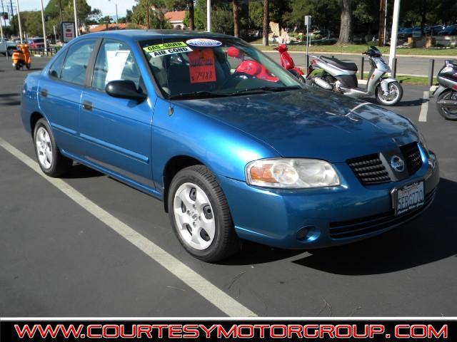 2004 Nissan Sentra FWD 4dr SEL