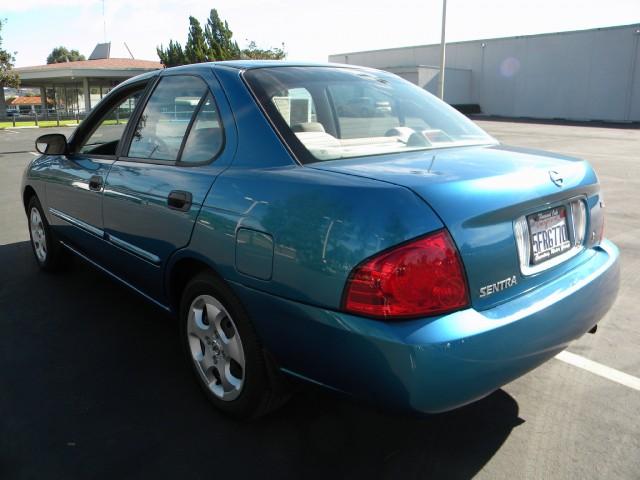 2004 Nissan Sentra FWD 4dr SEL