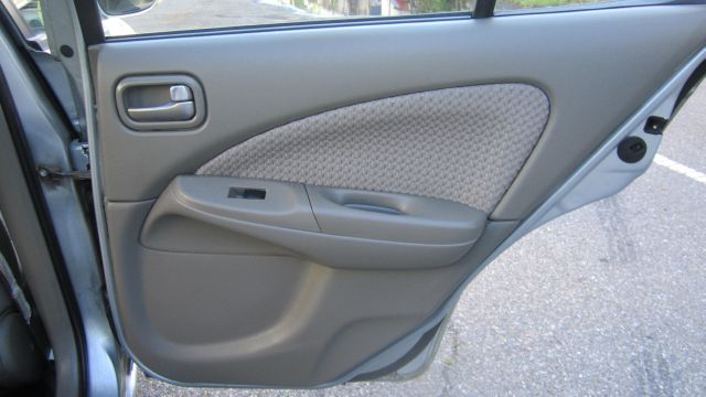 2004 Nissan Sentra E43