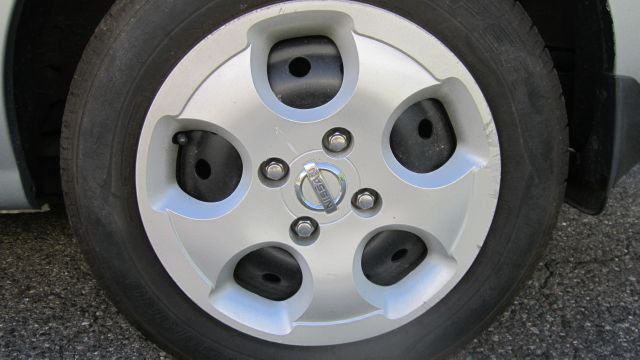 2004 Nissan Sentra E43