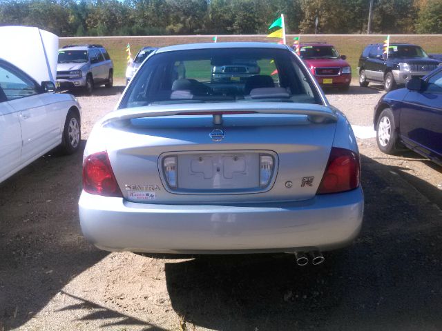 2004 Nissan Sentra Crew Cab Standard Box 4-wheel Drive SLE