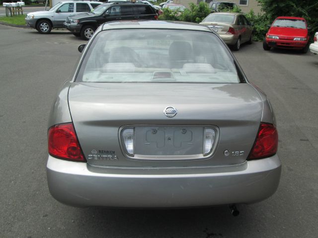 2004 Nissan Sentra E43