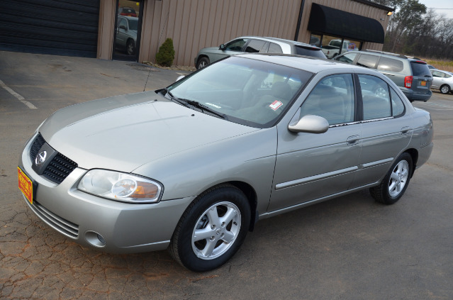 2004 Nissan Sentra Pickupslt Quad Cab SWB 4WD 4x4 Truck