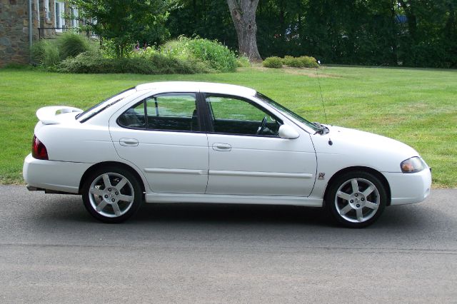 2004 Nissan Sentra Pickupslt Quad Cab SWB 4WD 4x4 Truck