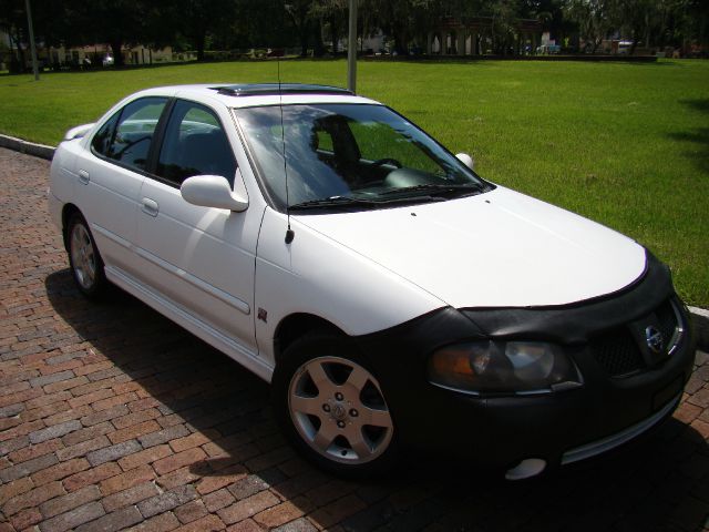 2004 Nissan Sentra Crew Cab Standard Box 4-wheel Drive SLE