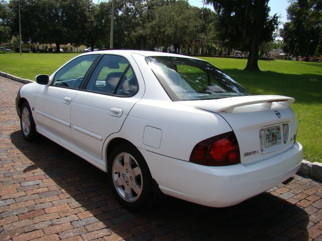 2004 Nissan Sentra Crew Cab Standard Box 4-wheel Drive SLE