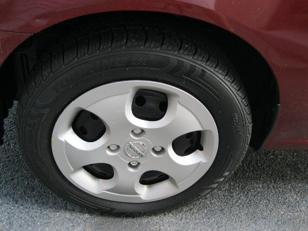 2004 Nissan Sentra E43