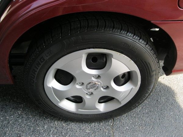 2004 Nissan Sentra E43