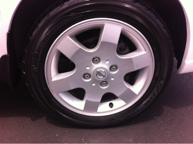 2005 Nissan Sentra E43