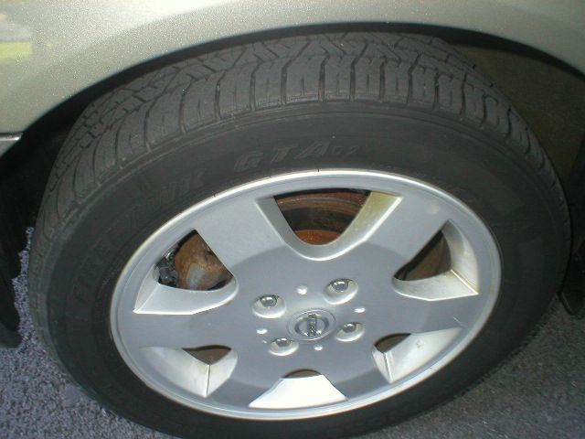 2006 Nissan Sentra LS 3.5lv6 219hp