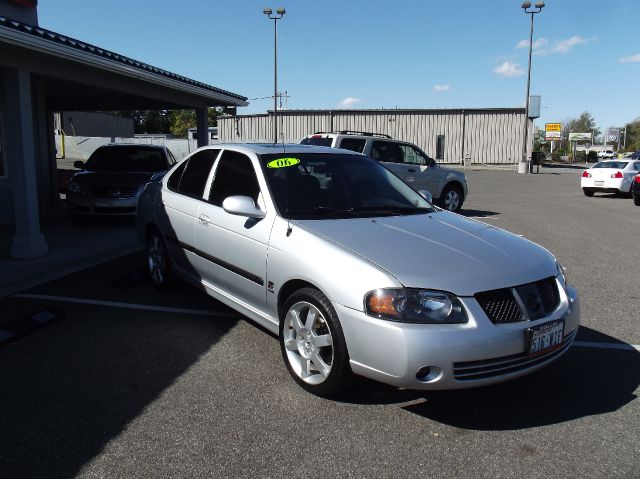 2006 Nissan Sentra 4 DR. Cloth