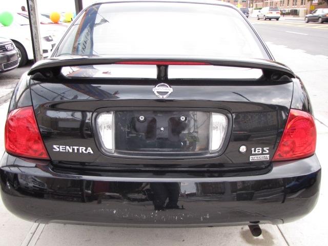 2006 Nissan Sentra Cirton Yella And Black
