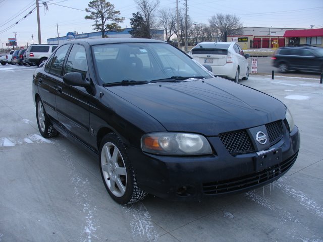 2006 Nissan Sentra Denali Crew Cab 4x4