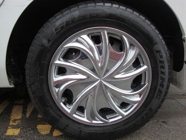 2009 Nissan Sentra 4matic 4dr 3.5L AWD SUV