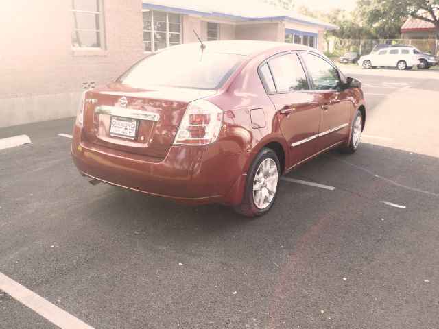 2010 Nissan Sentra 4matic 4dr 3.5L AWD SUV