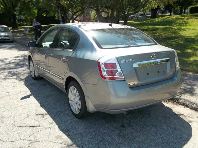 2010 Nissan Sentra 4matic 4dr 3.5L AWD SUV