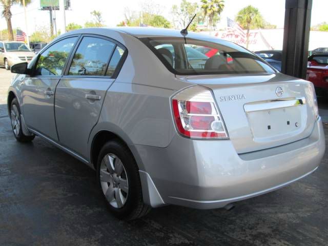 2010 Nissan Sentra 4matic 4dr 3.5L AWD SUV