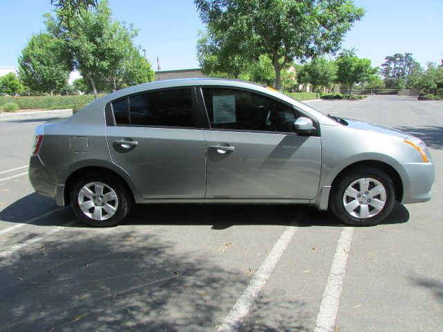 2010 Nissan Sentra L.T. 4-w.d. 5.3L