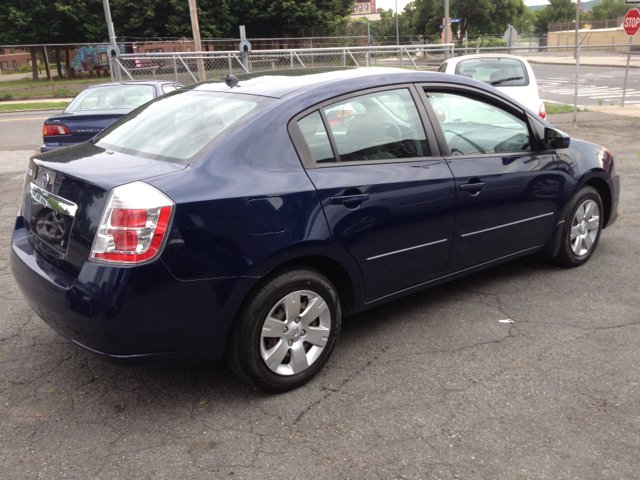 2010 Nissan Sentra 4matic 4dr 3.5L AWD SUV