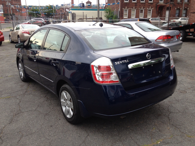 2010 Nissan Sentra 4matic 4dr 3.5L AWD SUV