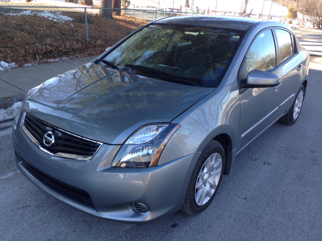 2012 Nissan Sentra 4matic 4dr 3.5L AWD SUV