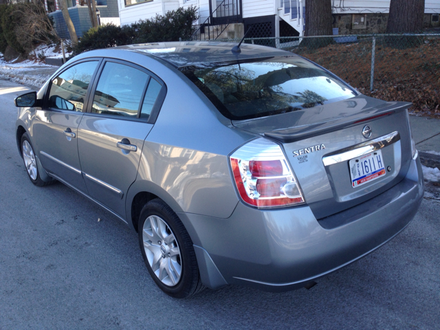 2012 Nissan Sentra 4matic 4dr 3.5L AWD SUV