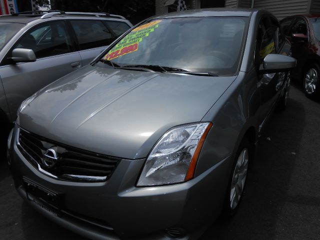 2012 Nissan Sentra 4matic 4dr 3.5L AWD SUV