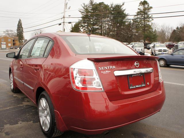 2012 Nissan Sentra 4matic 4dr 3.5L AWD SUV