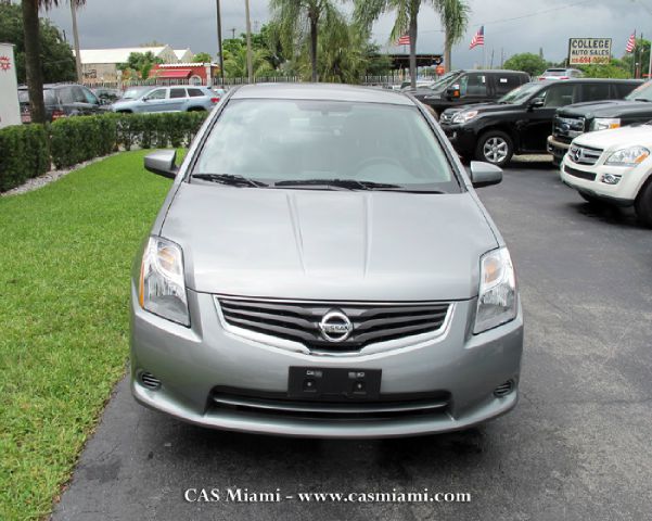 2012 Nissan Sentra 4matic 4dr 3.5L AWD SUV