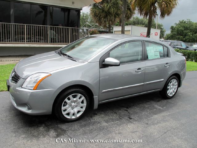 2012 Nissan Sentra 4matic 4dr 3.5L AWD SUV
