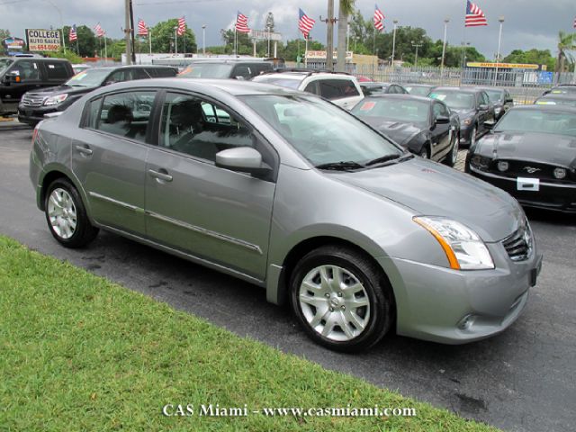 2012 Nissan Sentra 4matic 4dr 3.5L AWD SUV