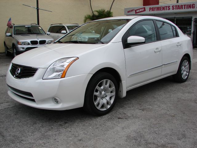 2012 Nissan Sentra 4matic 4dr 3.5L AWD SUV